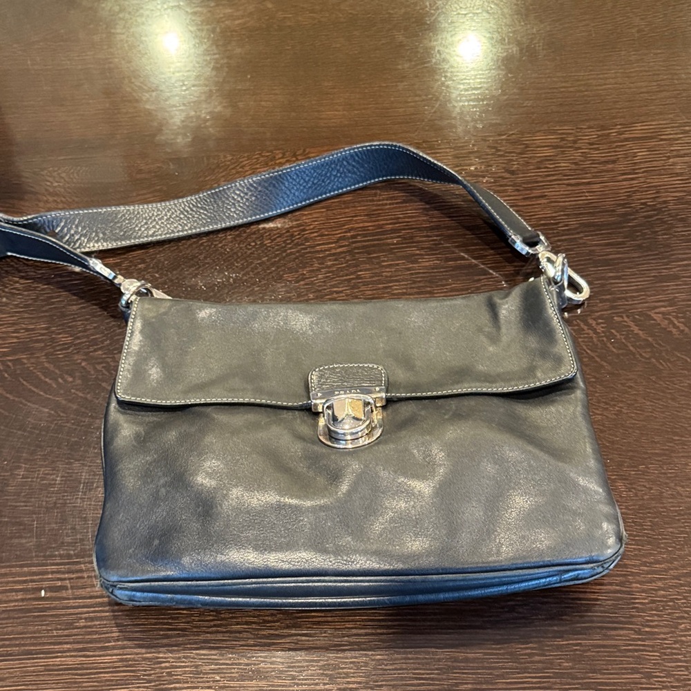 Prada chic leather shoulder bag.